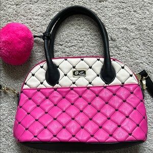 NWOT Betsey Johnson Pink and White Quilted Handbag